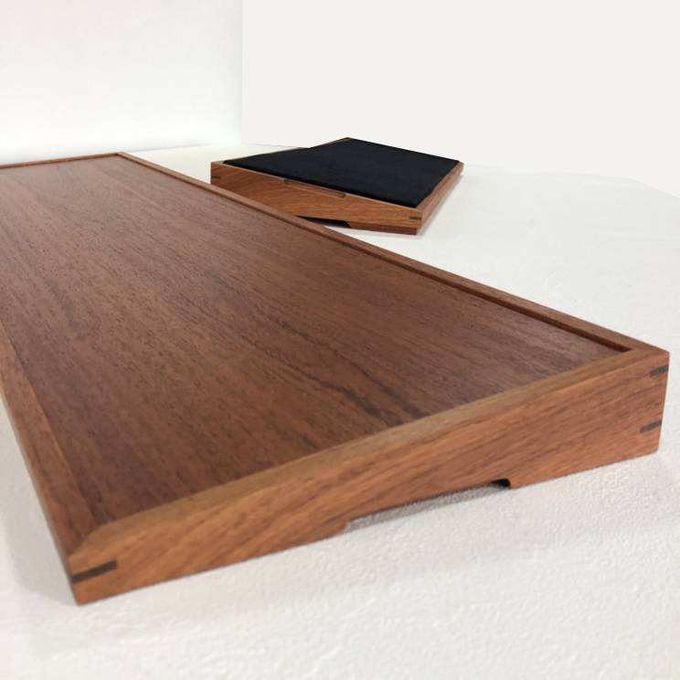 かりん木製ショーケース